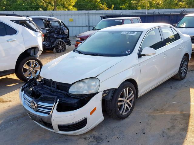 3VWSF71K86M703817 - 2006 VOLKSWAGEN JETTA 2.5 WHITE photo 2