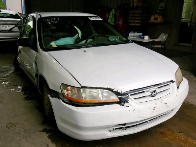 1HGCF8545XA146549 - 1999 HONDA ACCORD DX WHITE photo 1