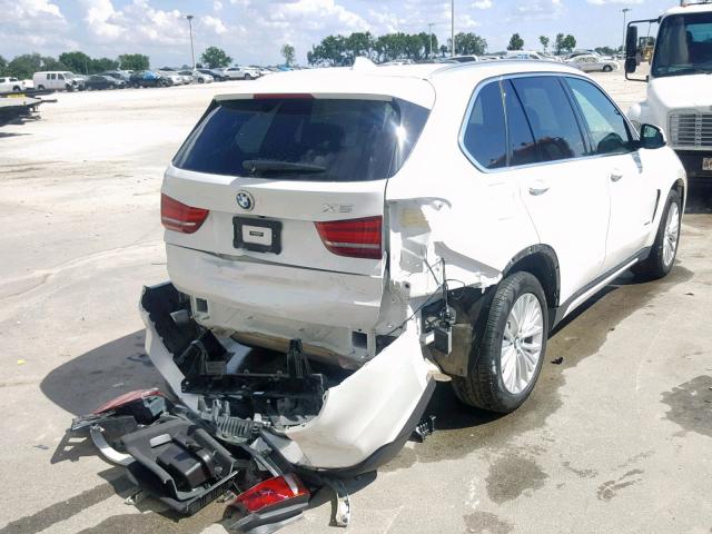 5UXKR0C57G0P23052 - 2016 BMW X5 XDRIVE3 WHITE photo 4