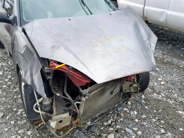 3FAFP37363R169408 - 2003 FORD FOCUS ZX5 GRAY photo 9