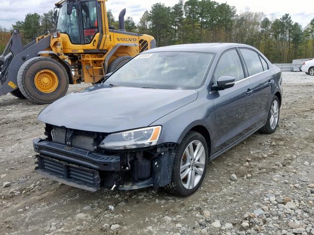 3VW3A7AJ5FM229173 - 2015 VOLKSWAGEN JETTA TDI GRAY photo 2