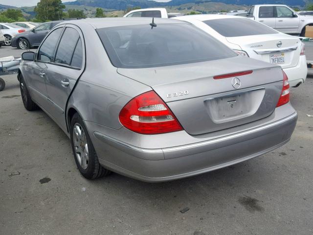 WDBUF65J23A142934 - 2003 MERCEDES-BENZ E 320 SILVER photo 3