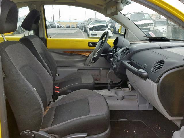 3VWCC21C7YM462084 - 2000 VOLKSWAGEN NEW BEETLE ყვითელი ფოტო 5