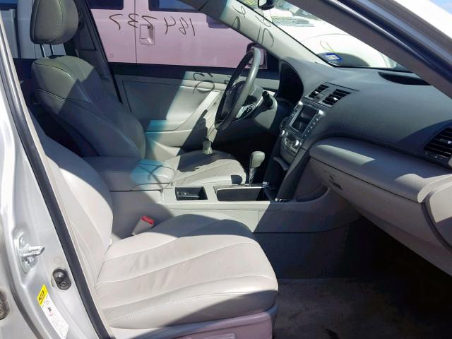 4T1BB46K98U036756 - 2008 TOYOTA CAMRY HYBR SILVER photo 5