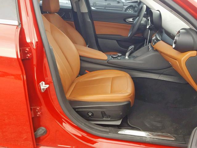 ZARFAEBN8H7556143 - 2017 ALFA ROMEO GIULIA RED photo 5