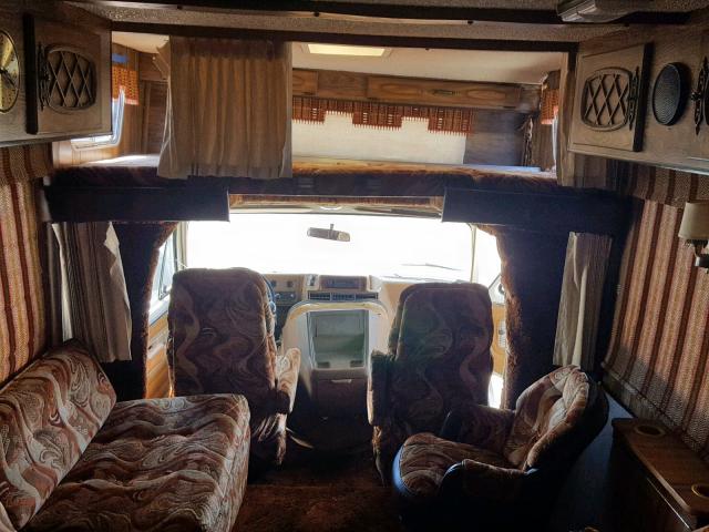 CGR3290111056 - 1979 MONON 45X96 MOTORHOME WHITE photo 9