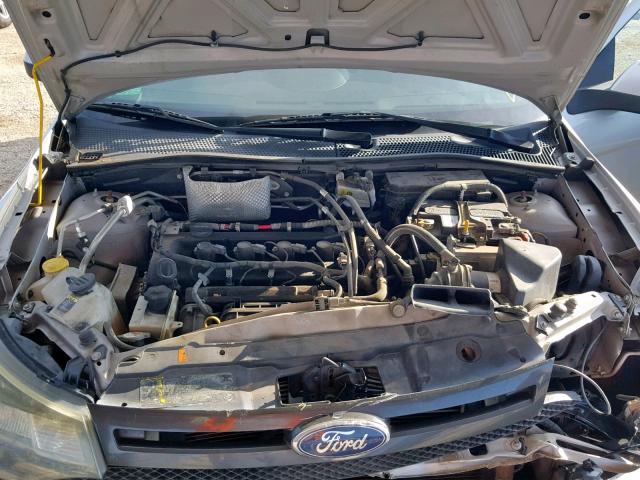 1FAHP3GN6AW246329 - 2010 FORD FOCUS SES SILVER photo 7