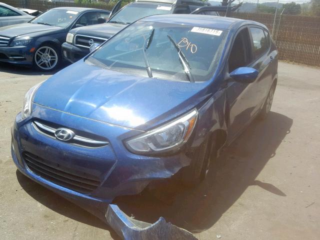 KMHCT5AE1GU260949 - 2016 HYUNDAI ACCENT SE BLUE photo 2