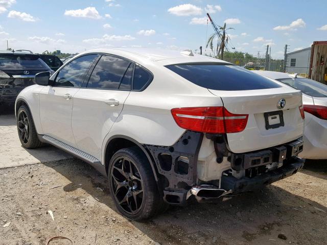 5UXFG8C5XBLZ96841 - 2011 BMW X6 XDRIVE5 WHITE photo 3