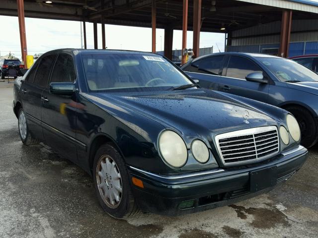 WDBJF65F3WA671098 - 1998 MERCEDES-BENZ E 320 GREEN photo 1