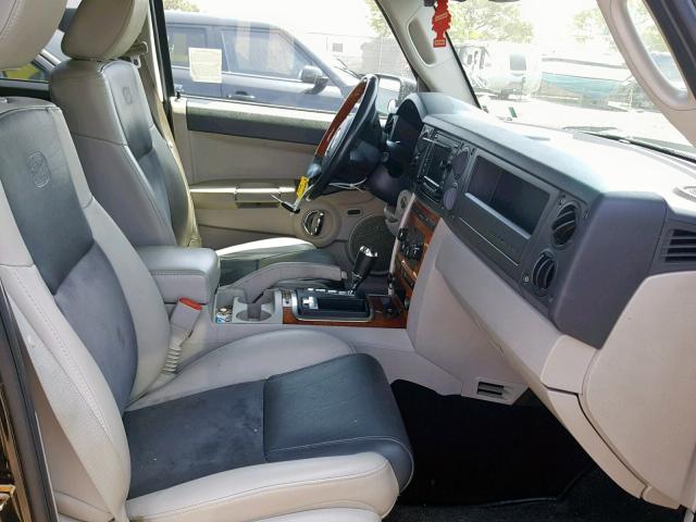 1J8HG68257C621761 - 2007 JEEP COMMANDER BLACK photo 5