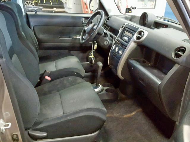 JTLKT324264062779 - 2006 TOYOTA SCION XB 银色 照片 5