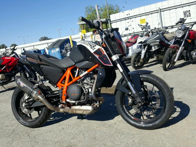 VBKLDT404FM771543 - 2015 KTM 690 DUKE ORANGE photo 1