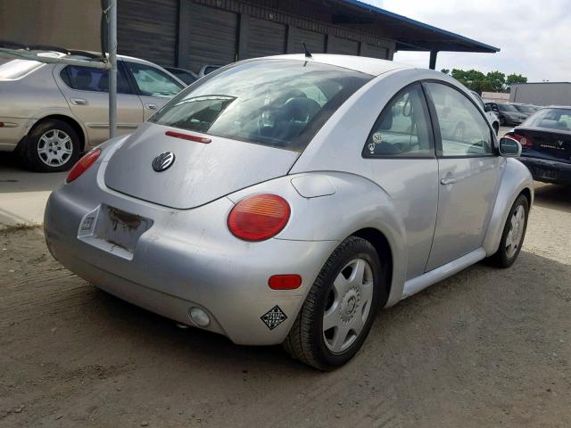 3VWCK21C71M435069 - 2001 VOLKSWAGEN NEW BEETLE ვერცხლისფერი ფოტო 4