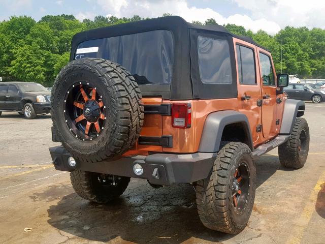 1C4BJWDG4HL567354 - 2017 JEEP WRANGLER UNLIMITED SPORT  photo 4