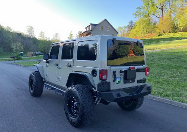 1C4BJWEG4HL747318 - 2017 JEEP WRANGLER UNLIMITED SAHARA  photo 3