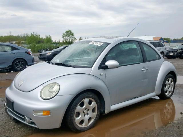 3VWCK21CX3M422318 - 2003 VOLKSWAGEN NEW BEETLE Gümüş foto 2