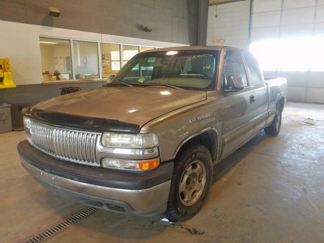 2GCEC19TX11317841 - 2001 CHEVROLET SILVERADO C1500  photo 2