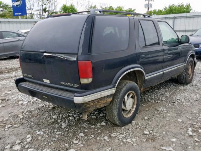 1GNDT13W9V2101426 - 1997 CHEVROLET BLAZER BLUE photo 4