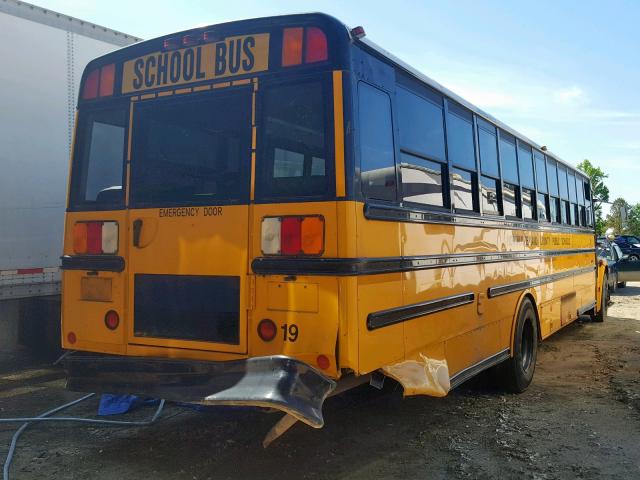 4UZABRCS37CW26355 - 2007 FREIGHTLINER CHASSIS B2 YELLOW photo 4