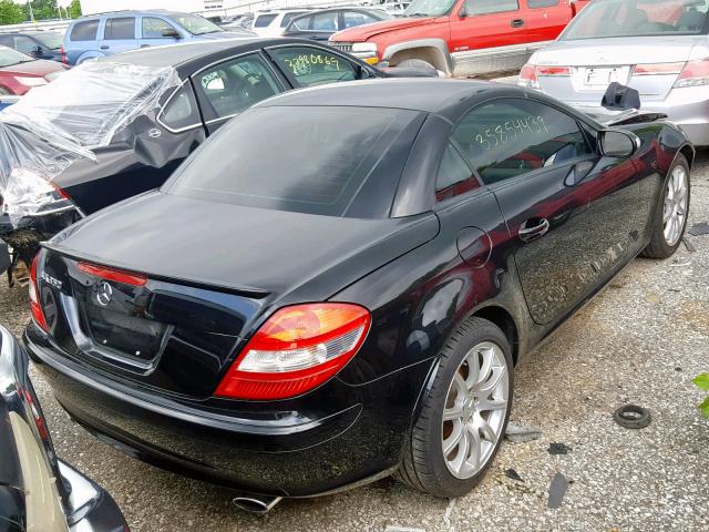 WDBWK56F55F046083 - 2005 MERCEDES-BENZ SLK 350 BLACK photo 4