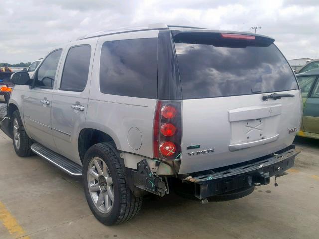 1GKUCEEF8AR180140 - 2010 GMC YUKON DENA SILVER photo 3