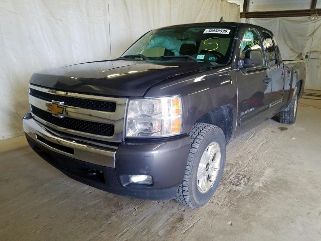 1GCRKSE37BZ130453 - 2011 CHEVROLET SILVERADO K1500 LT  photo 2