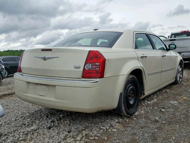 2C3KA33V19H604023 - 2009 CHRYSLER 300 LIMITE WHITE photo 4