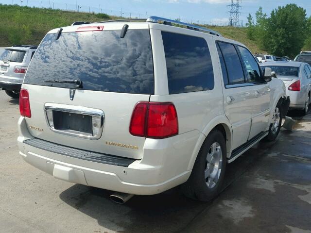 5LMFU28525LJ24733 - 2005 LINCOLN NAVIGATOR CREAM photo 4