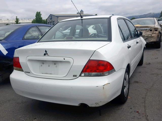 JA3AJ26E55U024339 - 2005 MITSUBISHI LANCER ES WHITE photo 4