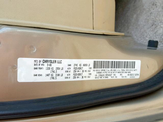 2V8HW34119R548327 - 2009 VOLKSWAGEN ROUTAN SE GOLD photo 10