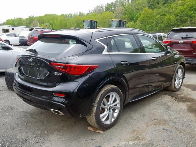 SJKCH5CP1HA018134 - 2017 INFINITI QX30 BASE BLACK photo 4