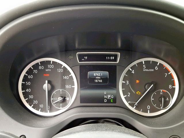 SJKCH5CP1HA018134 - 2017 INFINITI QX30 BASE BLACK photo 8