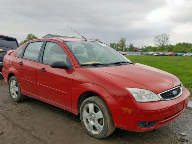 1FAHP34N27W366027 - 2007 FORD FOCUS ZX4 RED photo 1