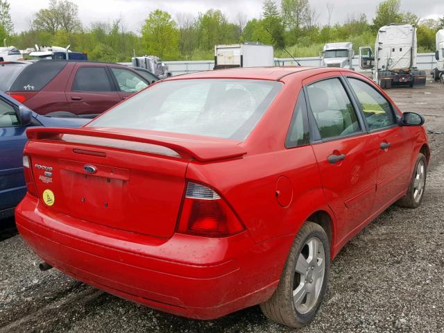 1FAHP34N27W366027 - 2007 FORD FOCUS ZX4 RED photo 4