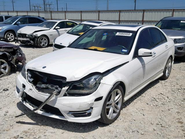 WDDGF4HB9DG131912 - 2013 MERCEDES-BENZ C 250 WHITE photo 2