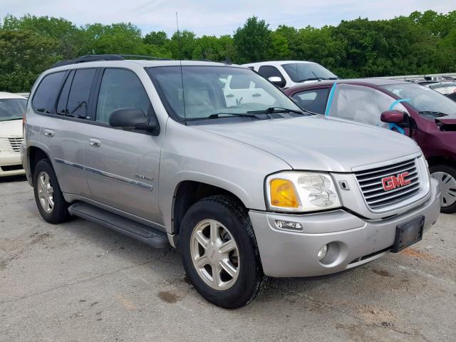 1GKDS13S762357630 - 2006 GMC ENVOY SILVER photo 1