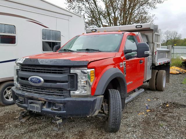 1FDUF5HT2HDA01288 - 2017 FORD F550 SUPER RED photo 2