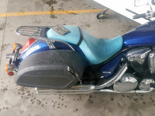 JH2SC6680AK000058 - 2010 HONDA VT1300 CT BLUE photo 6