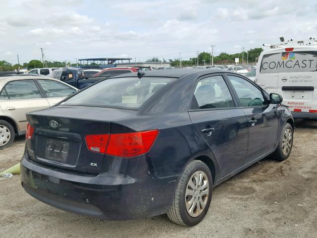 KNAFU4A24C5512130 - 2012 KIA FORTE EX BLACK photo 4