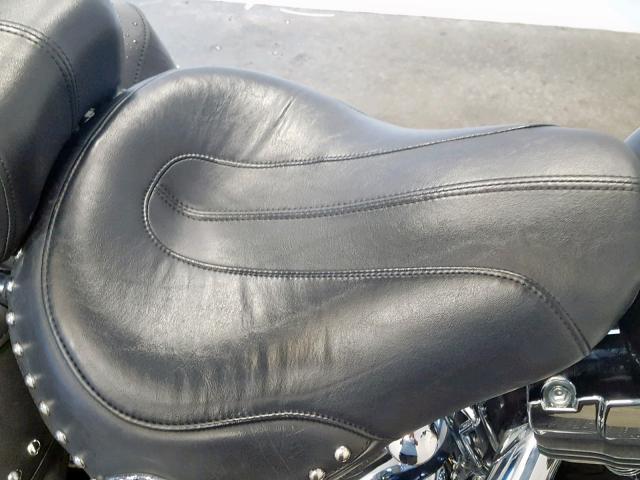 1HD1BWV30FB033788 - 2015 HARLEY-DAVIDSON FLSTC HERI BLACK photo 18