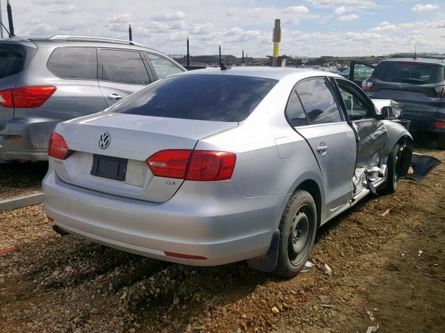 3VWLL7AJ3BM094621 - 2011 VOLKSWAGEN JETTA TDI SILVER photo 4