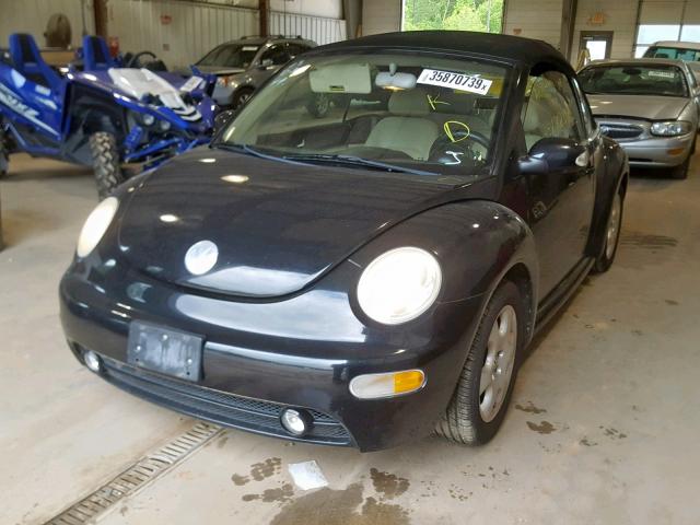 3VWCK21Y03M319680 - 2003 VOLKSWAGEN NEW BEETLE შავი ფოტო 2
