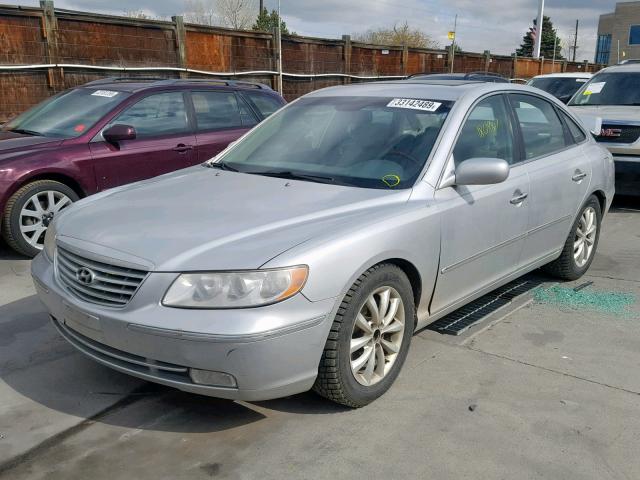 KMHFC46FX6A088915 - 2006 HYUNDAI AZERA SE SILVER photo 2