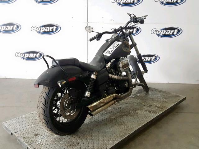 1HD1GPM33HC323402 - 2017 HARLEY-DAVIDSON FXDWG DYNA BLACK photo 4