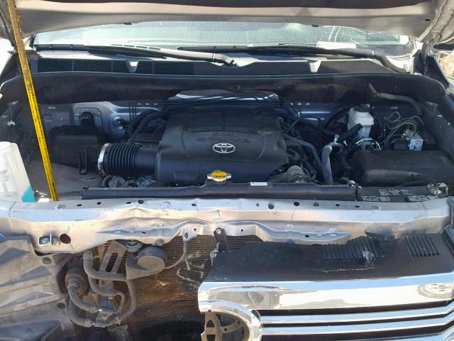 5TFRW5F16GX209019 - 2016 TOYOTA TUNDRA DOU SILVER photo 7