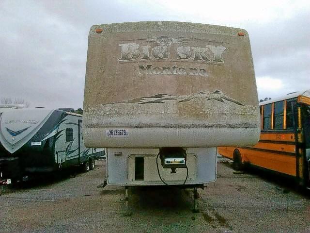 4YDF3572134503438 - 2003 KEYSTONE MONTANA WHITE photo 2