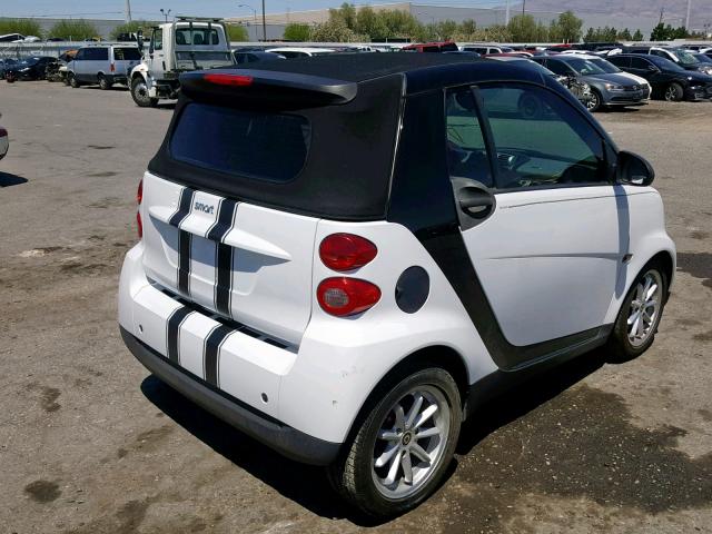 WMEEK31X19K253912 - 2009 SMART FORTWO PAS 白色 照片 4