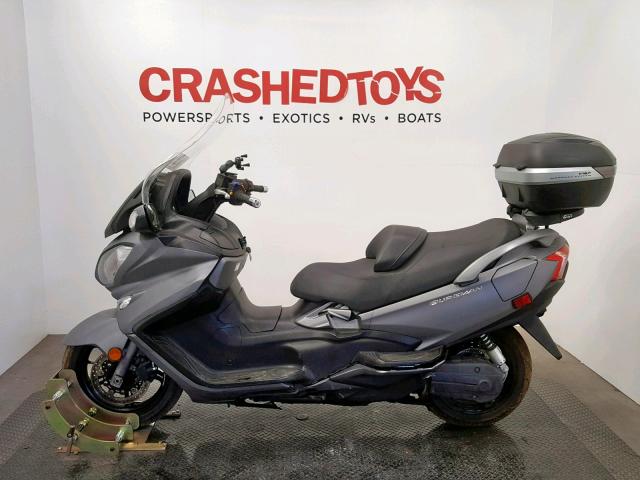 JS1CP51B8F2100568 - 2015 SUZUKI AN650 A GRAY photo 3