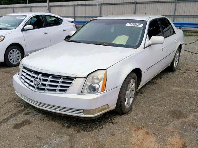 1G6KD57YX7U153285 - 2007 CADILLAC DTS WHITE photo 2